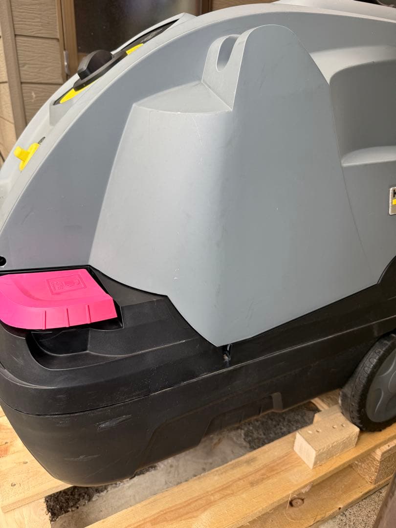 ケルヒャー　業務用高圧洗浄機(温水式)