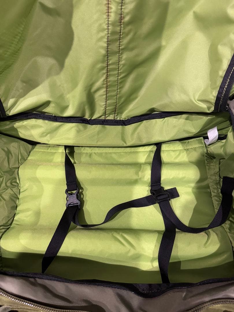 【美品】カリマー　クラムシェル40 オリーブ