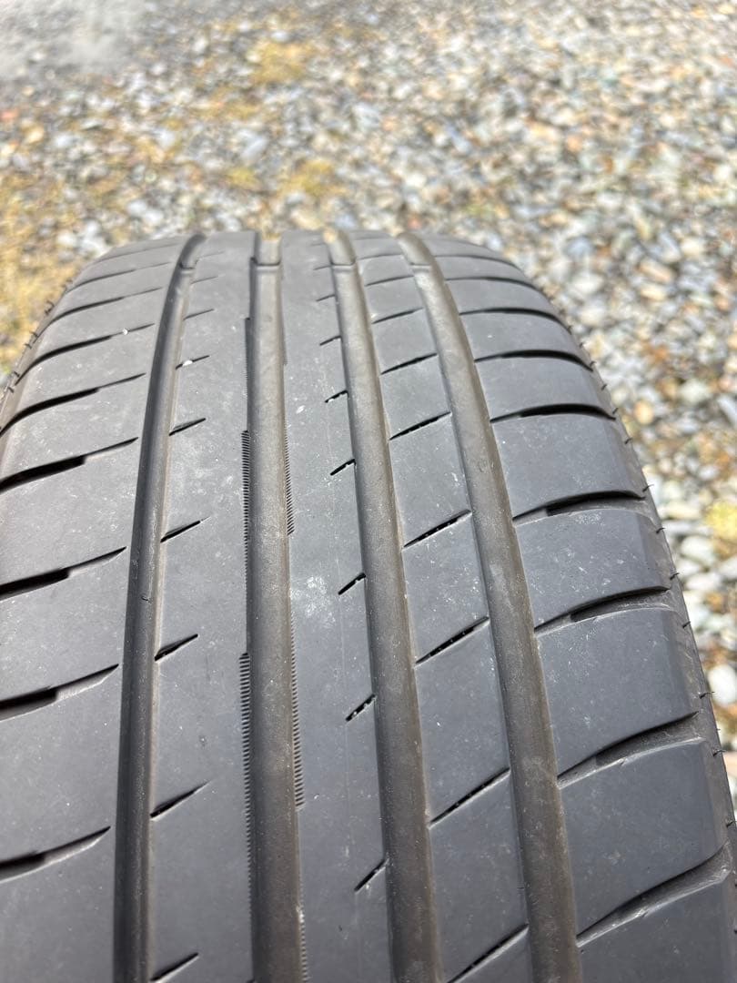 天然水素30プリウス純正　ツーリング17インチ　小傷程度　2025年製造