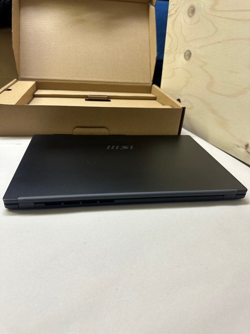 MSI Modern15 15.6型Core9 メモリ32GB SSD1TB