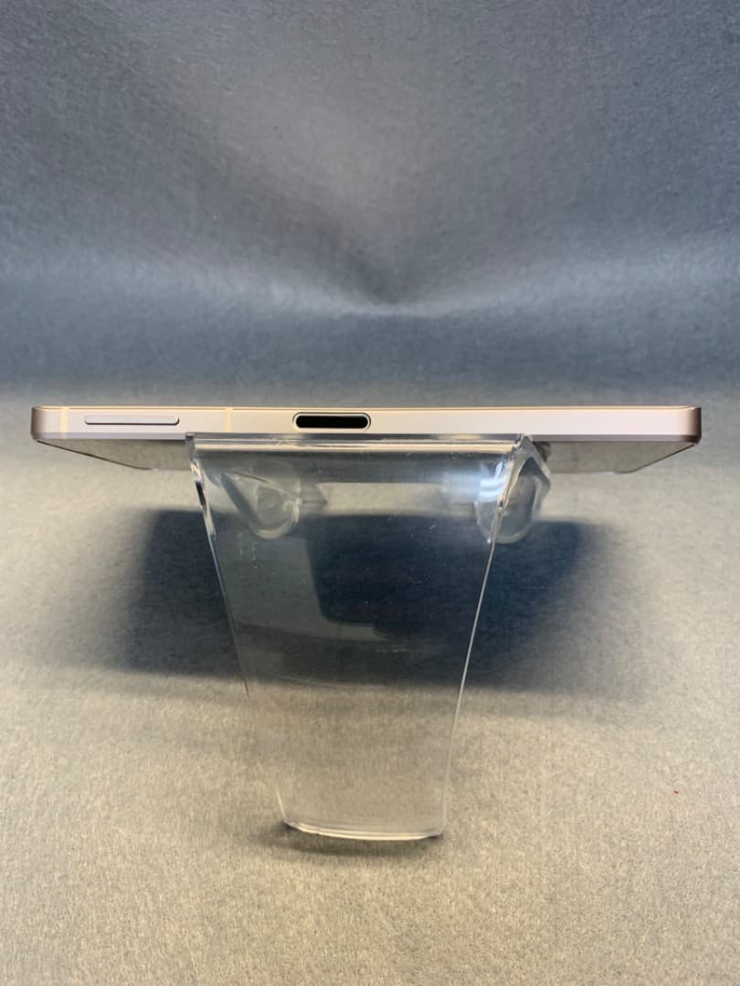 美品　国内版　SIMフリー　AQUOS SENSE8 128GB ゴールド色