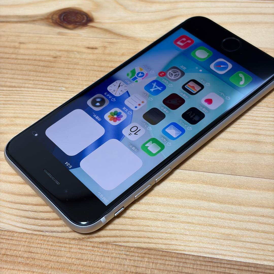 え*】様 バッテリー新品　iPhoneSE第3世代64GB SIMフリー　美品