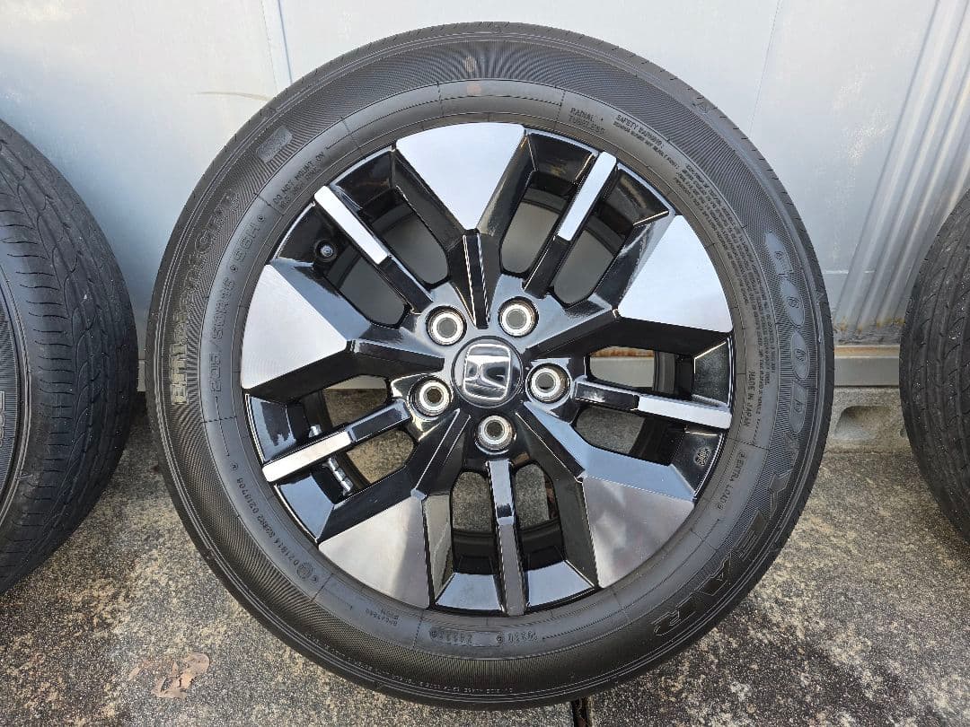 ステップワゴン　スパーダ　純正タイヤホイール4本セット