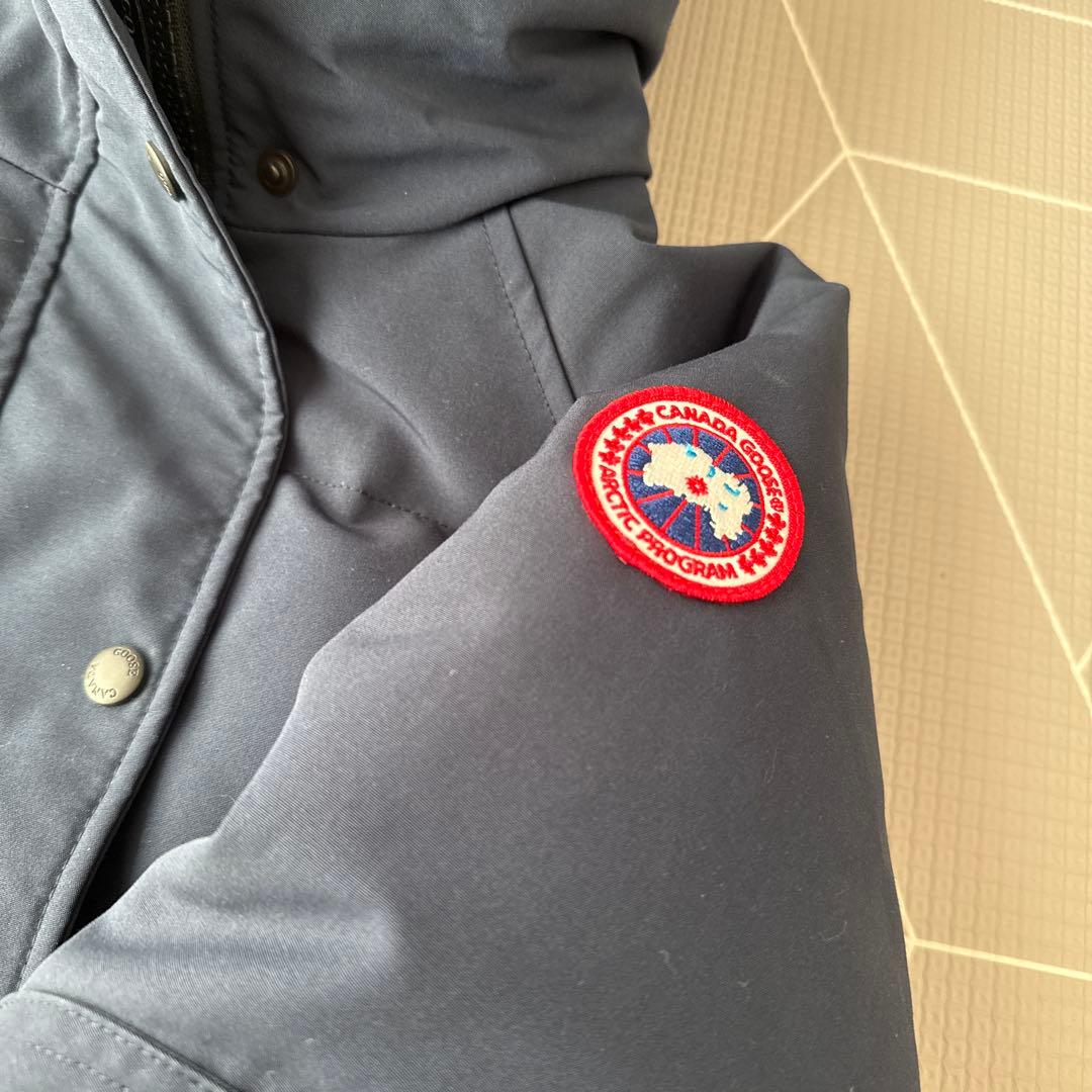   ネイビー フード付き ダウンジャケット