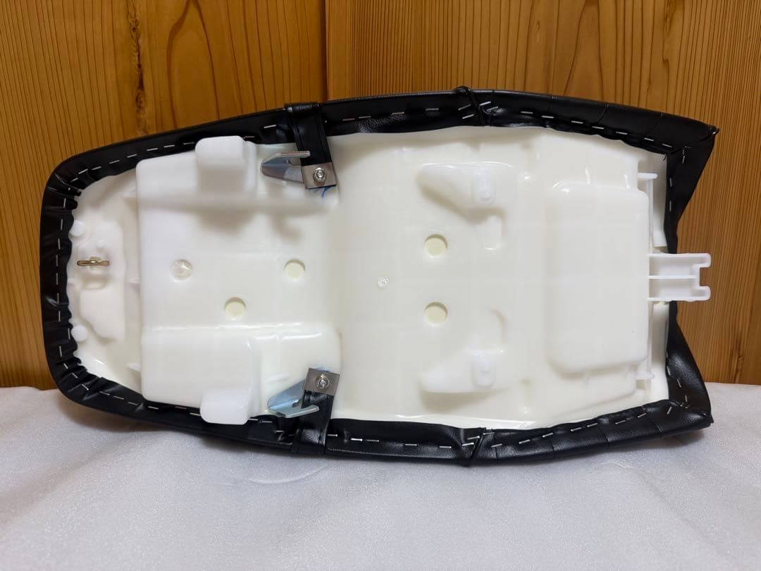 ビンテージ調レザータックロールシート ホンダ CB400SF NC39〜NC42