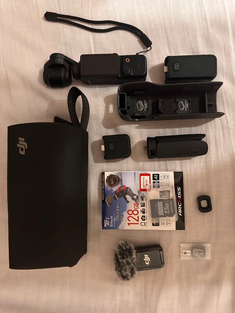 美品・128GBSD付きDJI OSMO POCKET 3 クリエイターコンボ