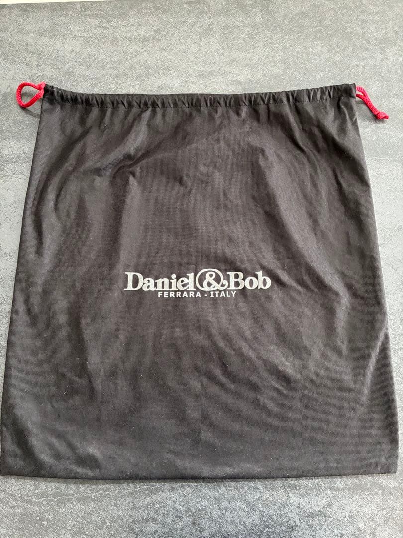 Daniel & Bob シュリンクレザー シボ革 黒 Noemi ノエミ