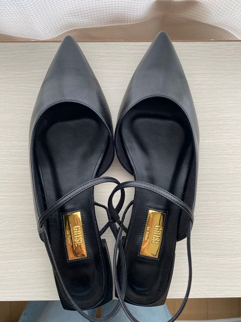 ルタロン　GRISE ポインテッドストラップスリングバック　25cm