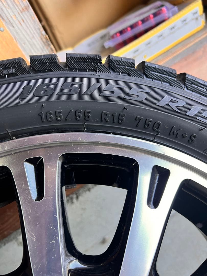 N-BOXカスタム純正ホイール　スタッドレス付　美品