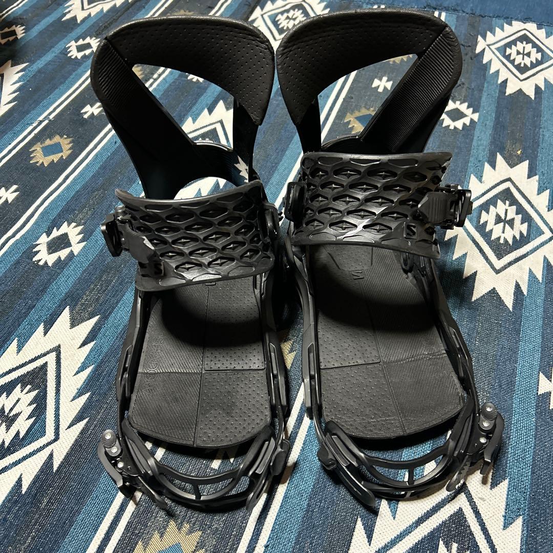 と*と様 salomon サロモン ホログラム Mサイズ　シャドウフィット