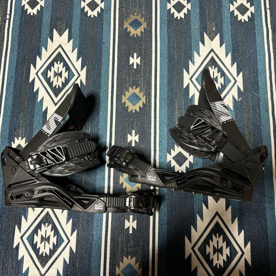 と*と様 salomon サロモン ホログラム Mサイズ　シャドウフィット