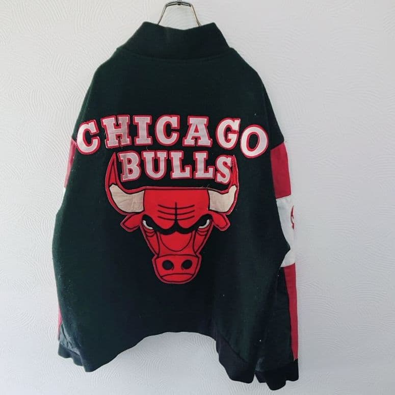 う*☆様 少し美品 Chicago Bulls シカゴブルズ NBA レザージャ