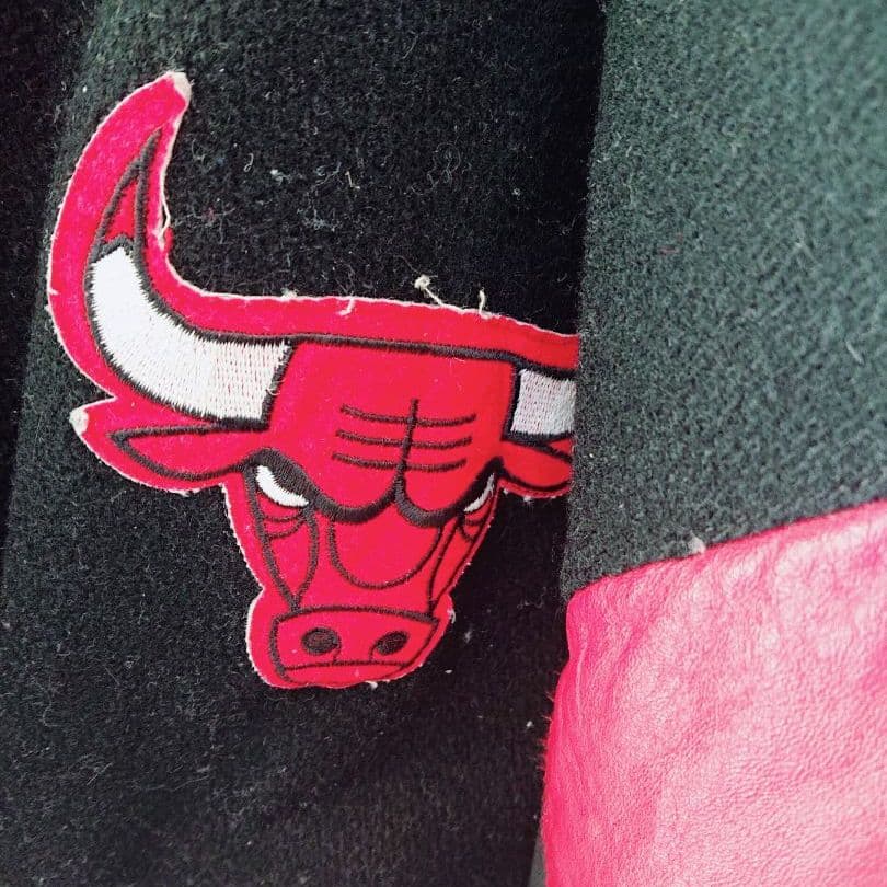 う*☆様 少し美品 Chicago Bulls シカゴブルズ NBA レザージャ