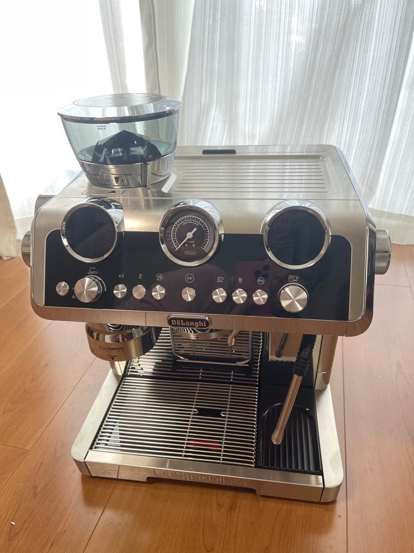 DeLonghi La Specialista Maestroエスプレッソマシン