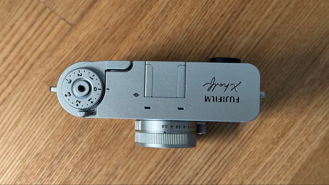 【美品】FUJIFILM x half コンパクトデジタルカメラ