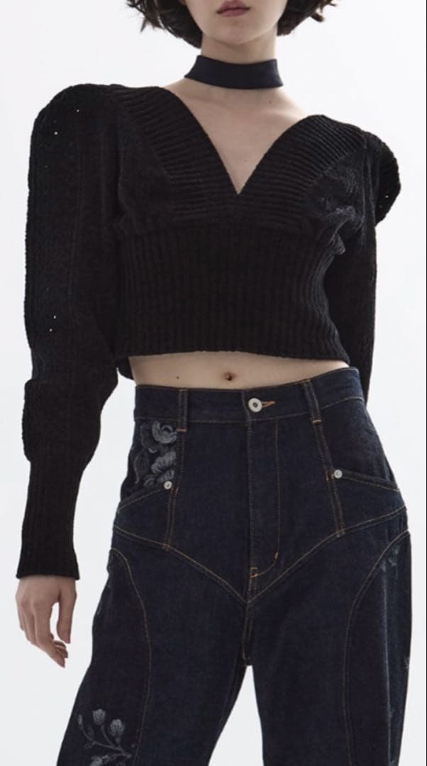 FETICO ブラック Vネック パフスリーブ ニット