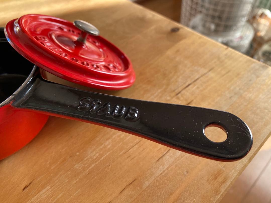 staub ストウブ　ソースパン　10センチ　赤　レッド