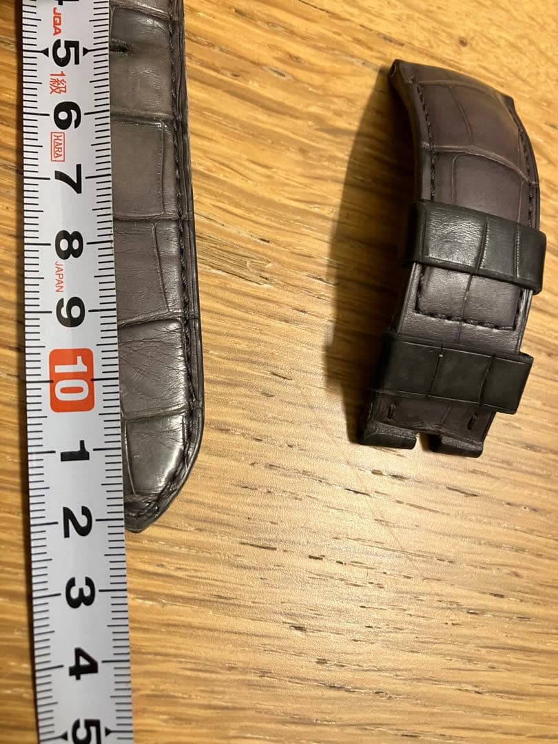 ジャンルソー　パネライルミノール44mm用　クロコダイル　裏ラバー