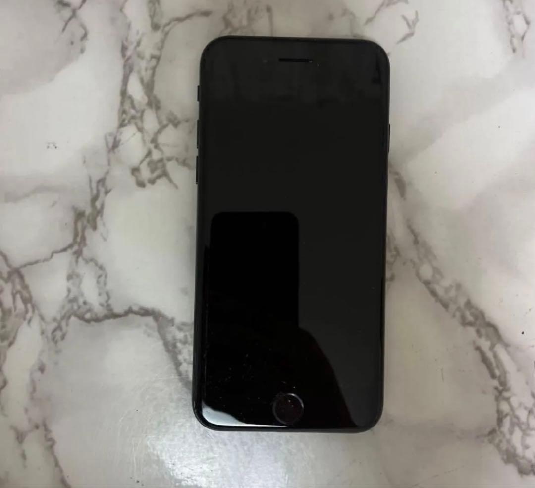 美品 iPhone SE SIMロックなし　本体のみ