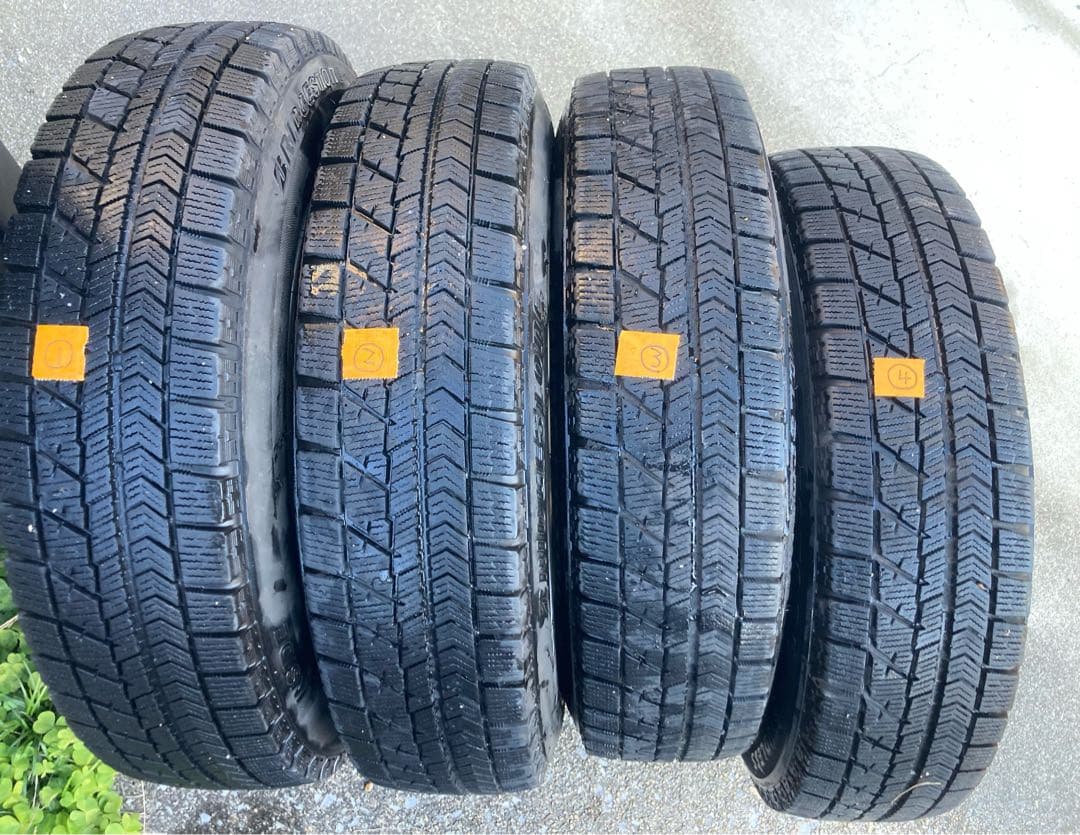 18年製 145/80R13 ブリヂストン ブリザック VRXスタッドレスタイヤ