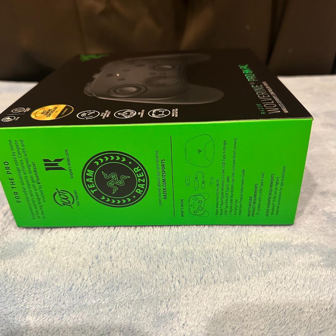 【美品】【保障あり】Razer Wolverine V3 Pro 8K PC