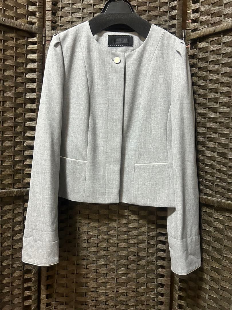 トゥービーシック パンツスーツ