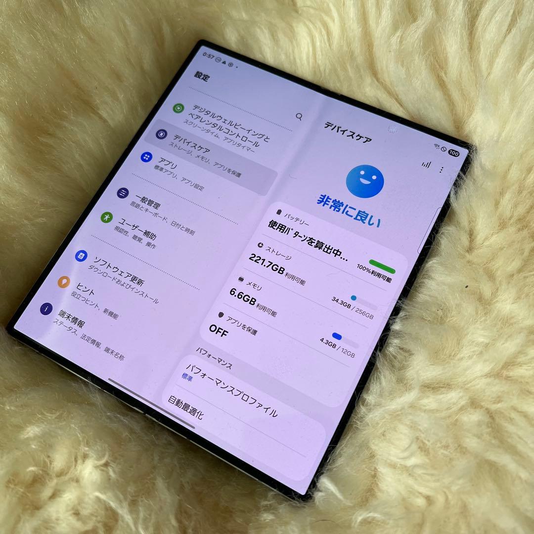 ほぼ使用してない　Samsung Galaxy Z Fold6 256GB 本体