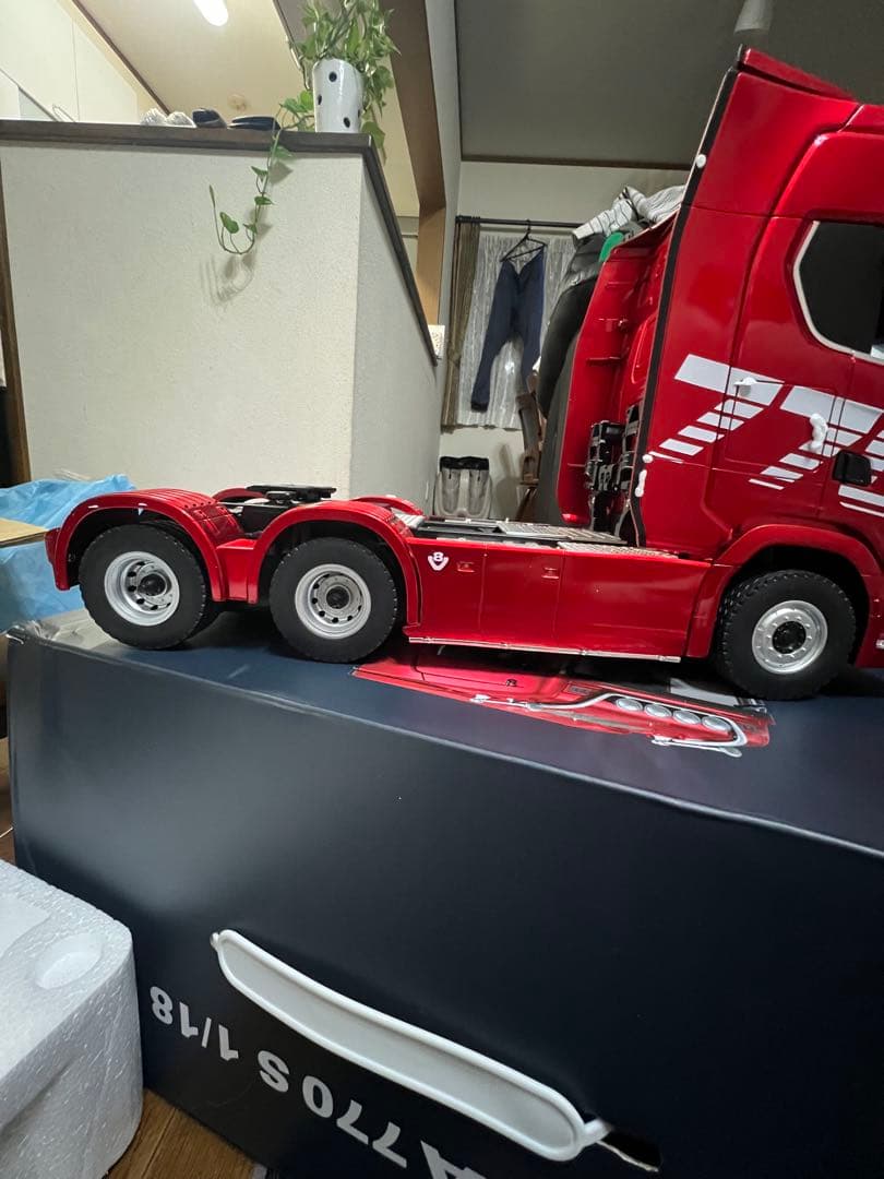 小*狗様 1/18 HUINA SCANIA 770S RC 赤