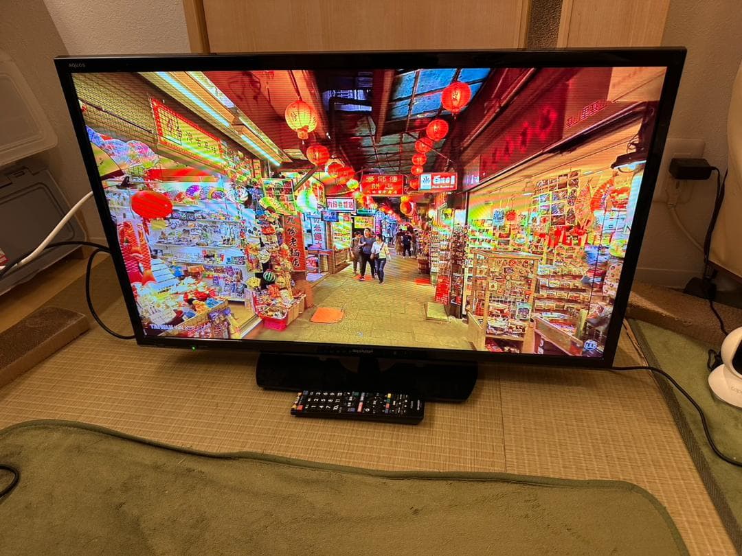 SHARP シャープ　32型　テレビ 2T-C32AE1 2018年製　極美品！