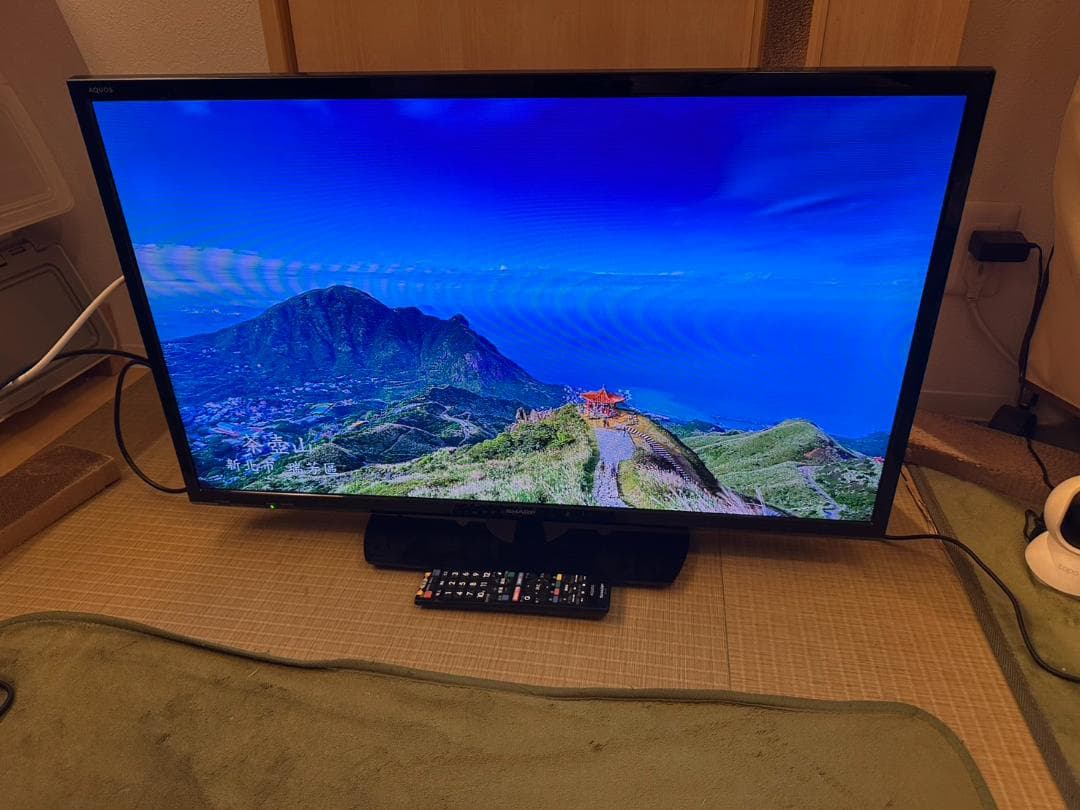 SHARP シャープ　32型　テレビ 2T-C32AE1 2018年製　極美品！
