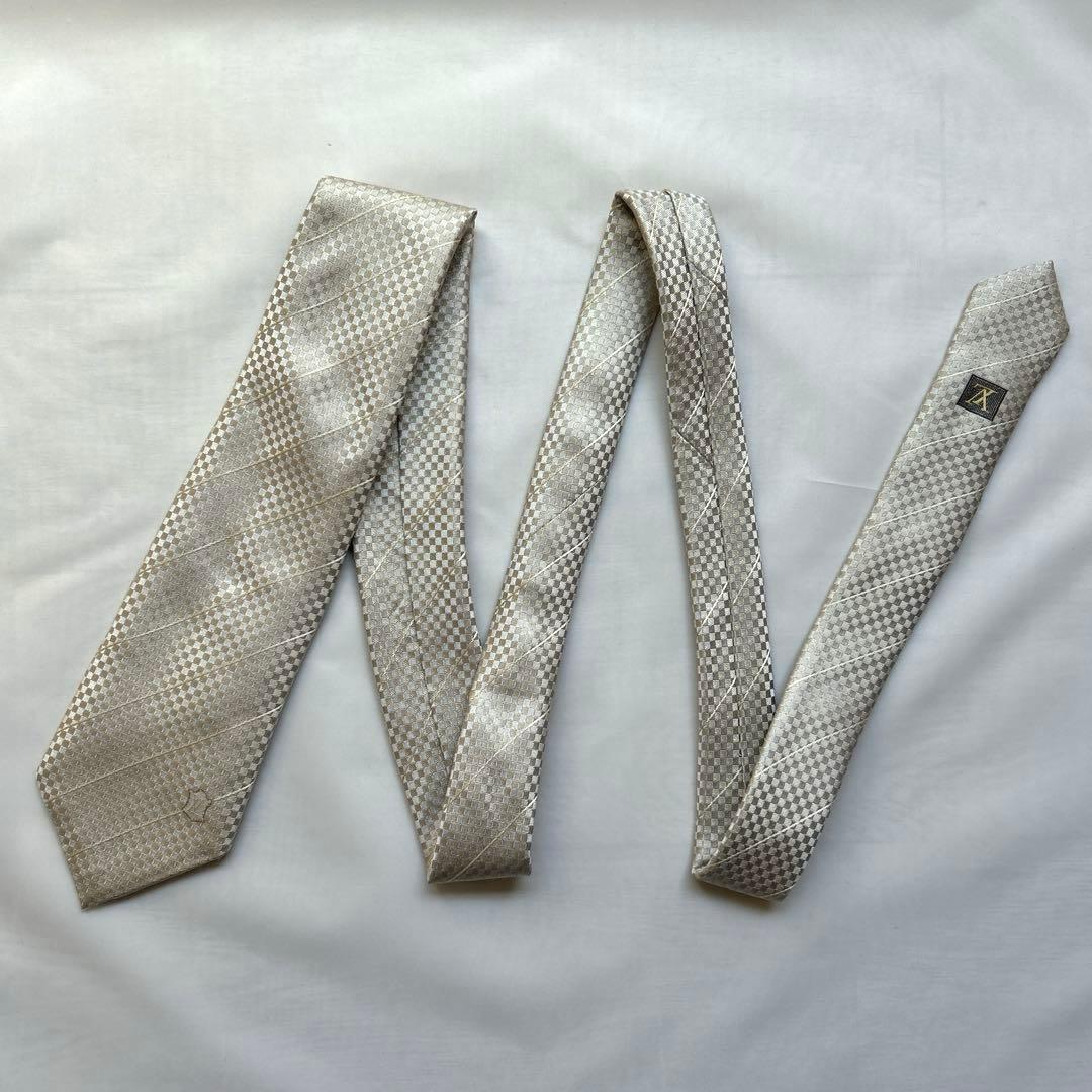 美品　LOUIS VUITTON ネクタイ　マイクロダミエ　LVロゴ　ゴールド