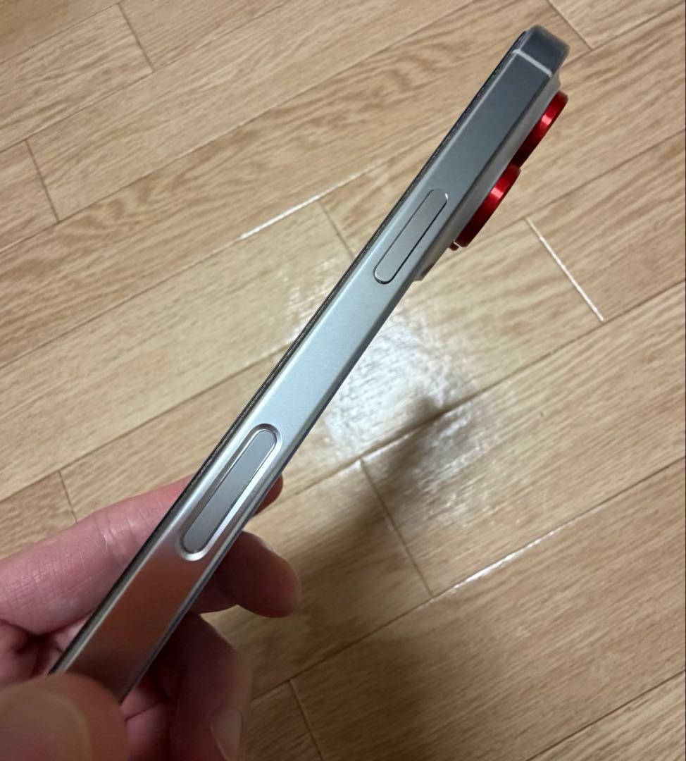 超美品 iPhone 16 pro ホワイトチタニウム 256gb 香港版