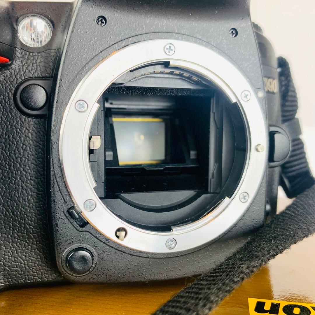 【美品】Nikon ニコン D90 デジタル一眼レフカメラ ボディ　回数4755