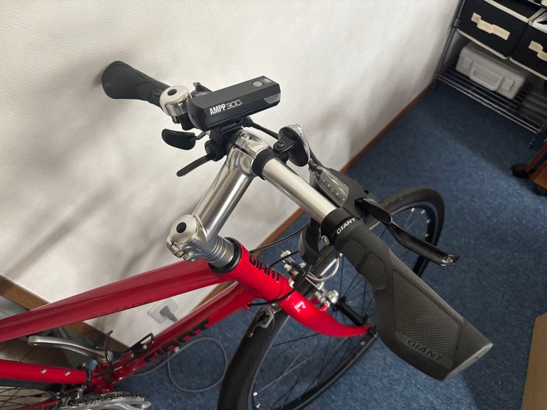 GIANTESCAPE R3 LTD キャンディレッドM