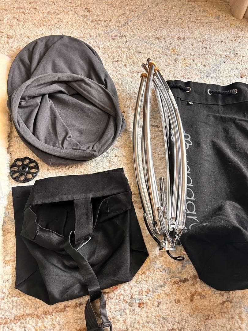 りんご/vaggaro（ヴァガロ）｜持ち運びやすい折りたたみスリーウェイ