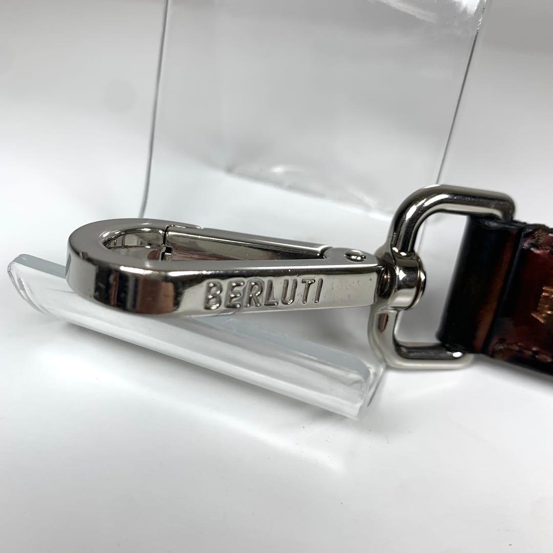 ☆美品☆BERLUTI ロゴ レザー キーホルダー アンティーク加工