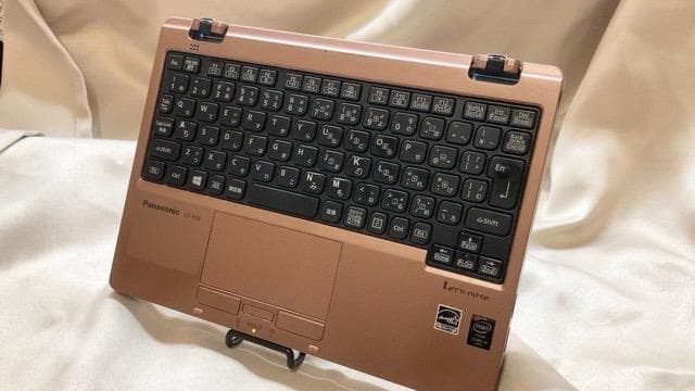 レッツノート CF-RZ4天板ブルー超軽量745g windows10