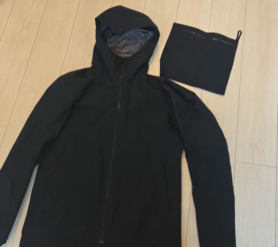 【美品】ARC‘TERYX VEILANCE Monitor Coat　M