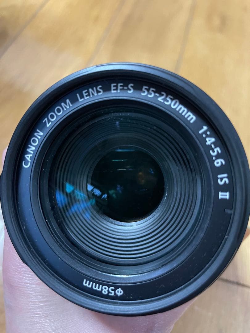 望遠レンズ canon EF-S55-250mm