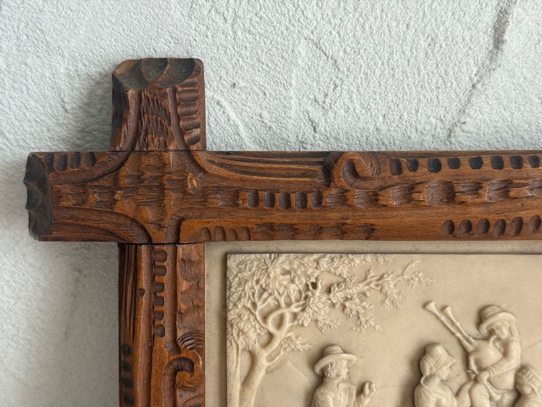 フランスアンティーク　鍾乳石のレリーフ　木彫りのフレーム