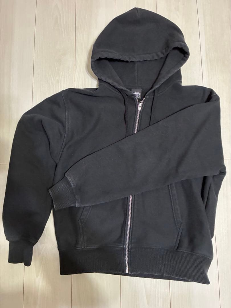 Stussy ブラック パーカー フロントジッパー