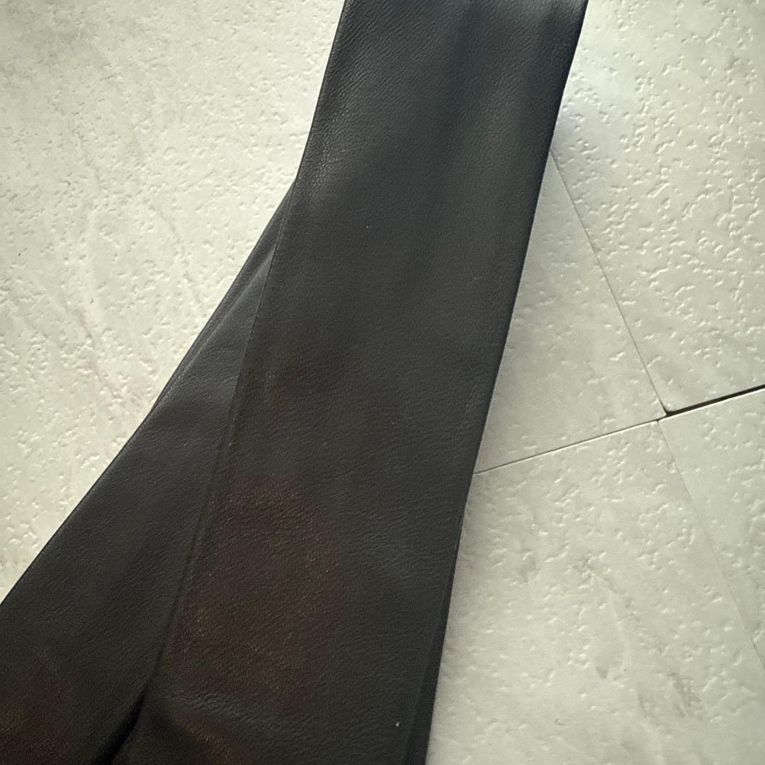 クロムハーツエンブレム付き ブラック 革ネクタイ