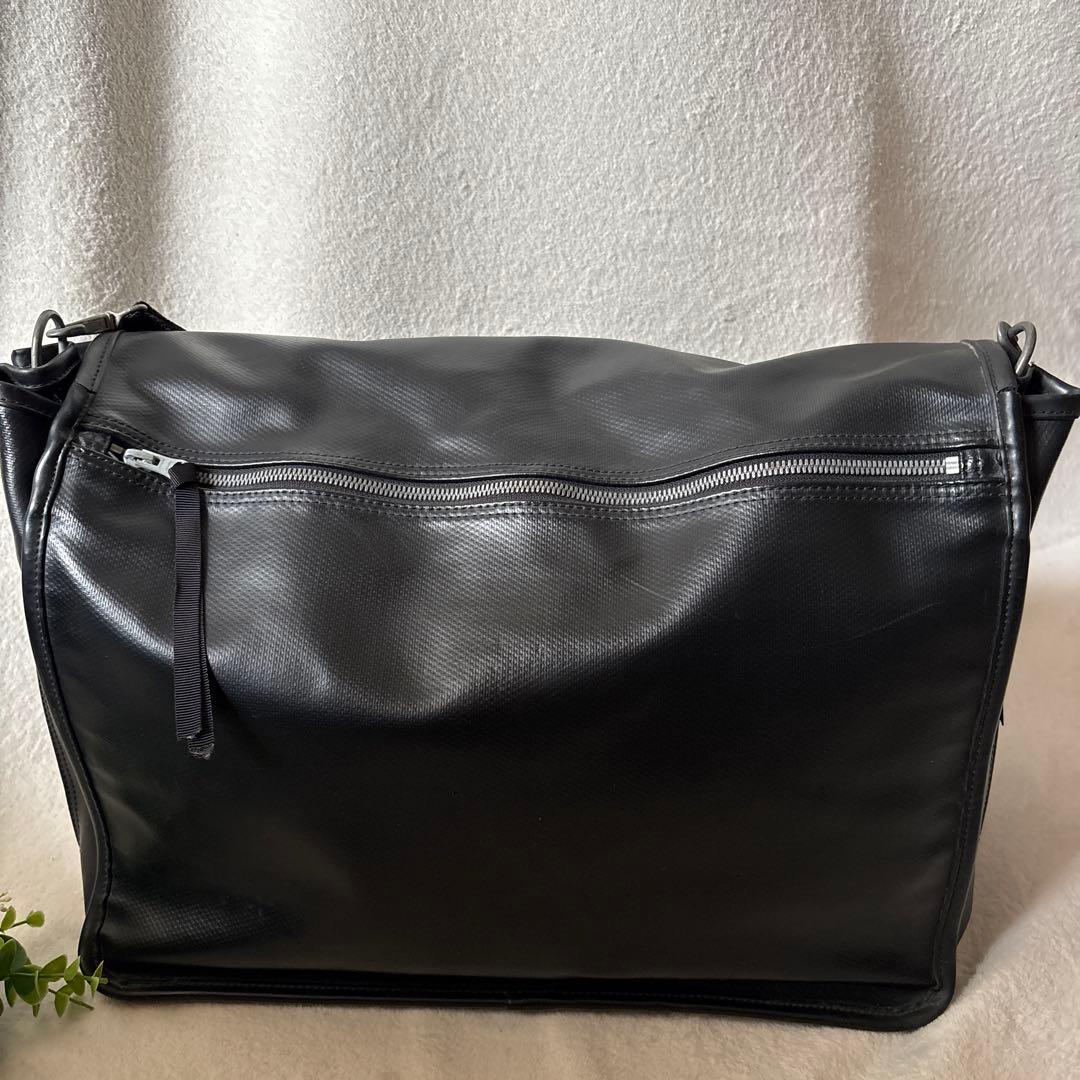 ラゲッジレーベル　ショルダーバッグ　メッセンジャーバッグ　青バッテン　大きめ