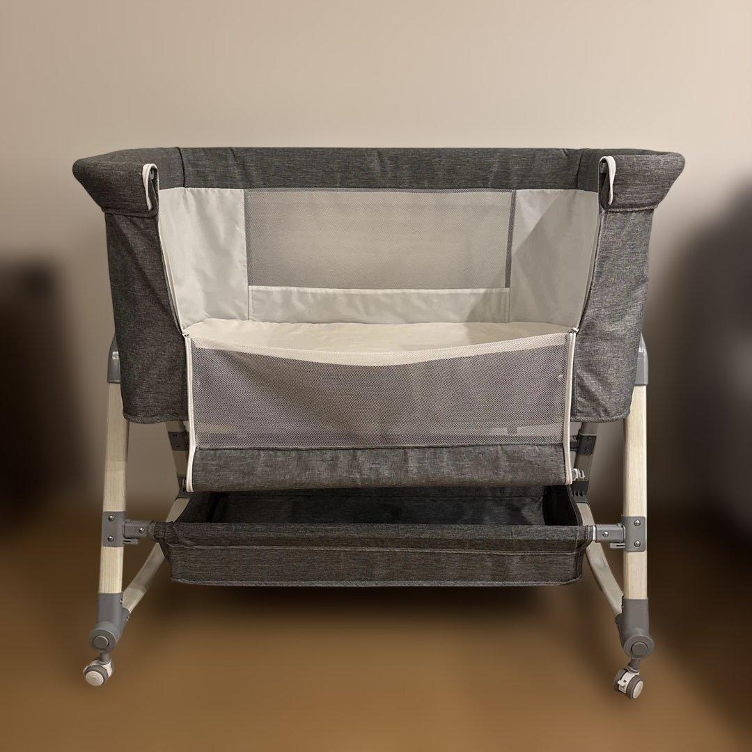 グレー ベビーベッド 下部収納、蚊帳付き