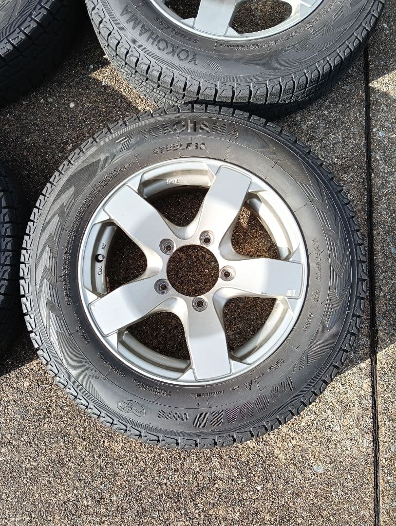 175/80R16 スタッドレスタイヤ　ホイール　セット　ジムニー