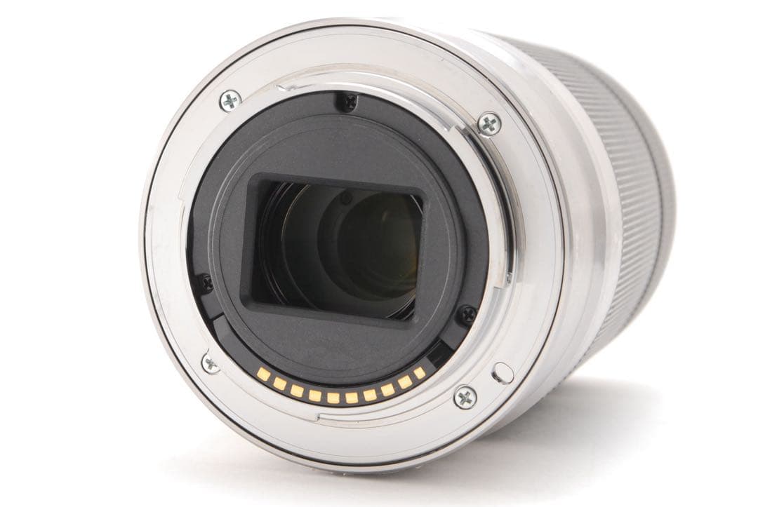 美品✨ソニー E 55-210mm OSS❤️シルバー❤️小型軽量望遠レンズ！
