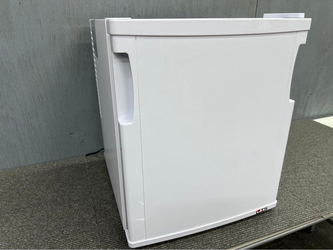 A2◆送料無料◆LOTS サイレントミニ電子冷蔵庫　無音無振動　寝室　コンパクト