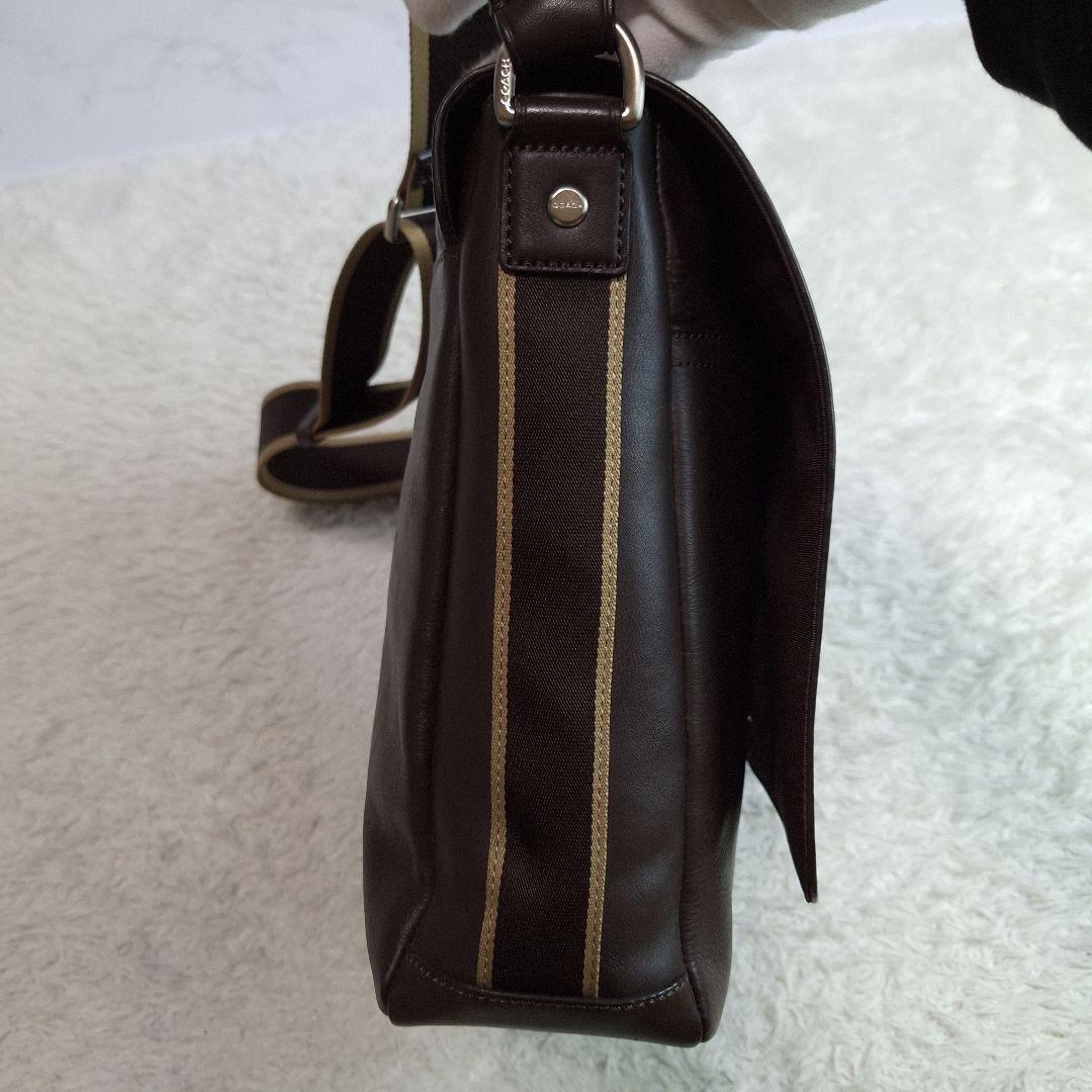 美品✨COACH　コーチ　メッセンジャーバッグ　レザー　ダークブラウン