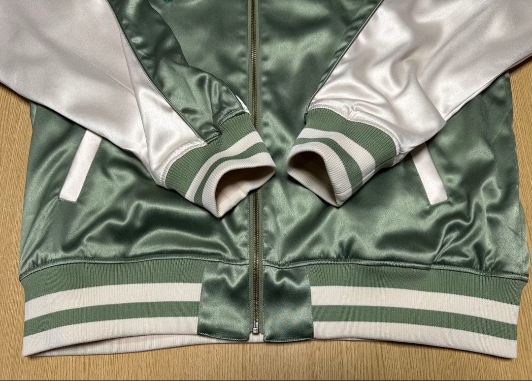 東京ディズニーリゾート スタジャン LL ミッキー リバーシブル ジャンパー