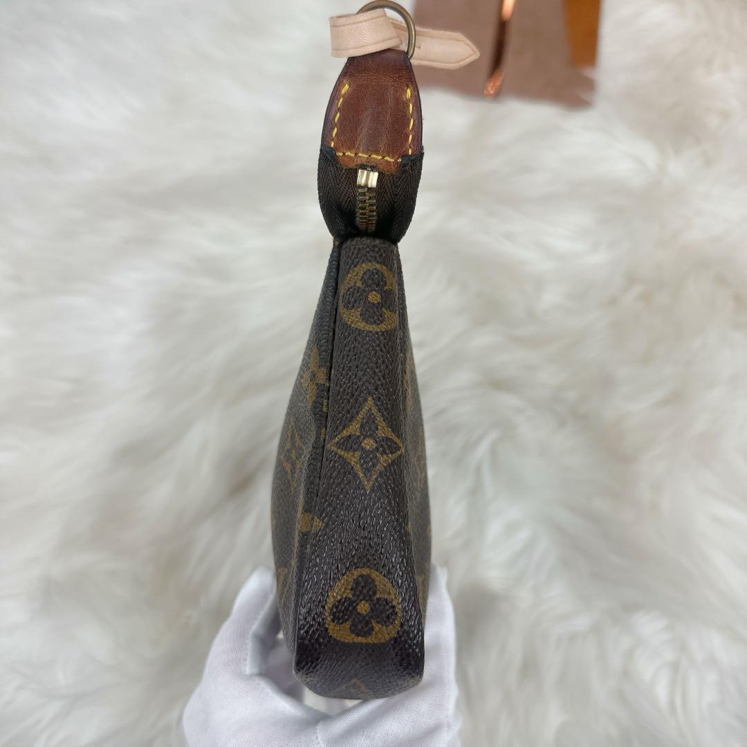 ルイヴィトン　モノグラム　ポシェットアクセソワール　旧型　AR0937 社外補修